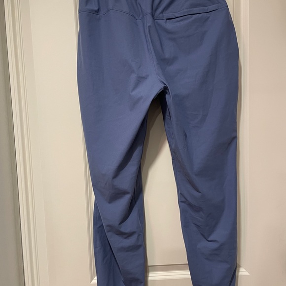 Lululemon ABC Jogger Regular Iron Blue Large, Like New, Sold Out Color - Picture 11 of 14
